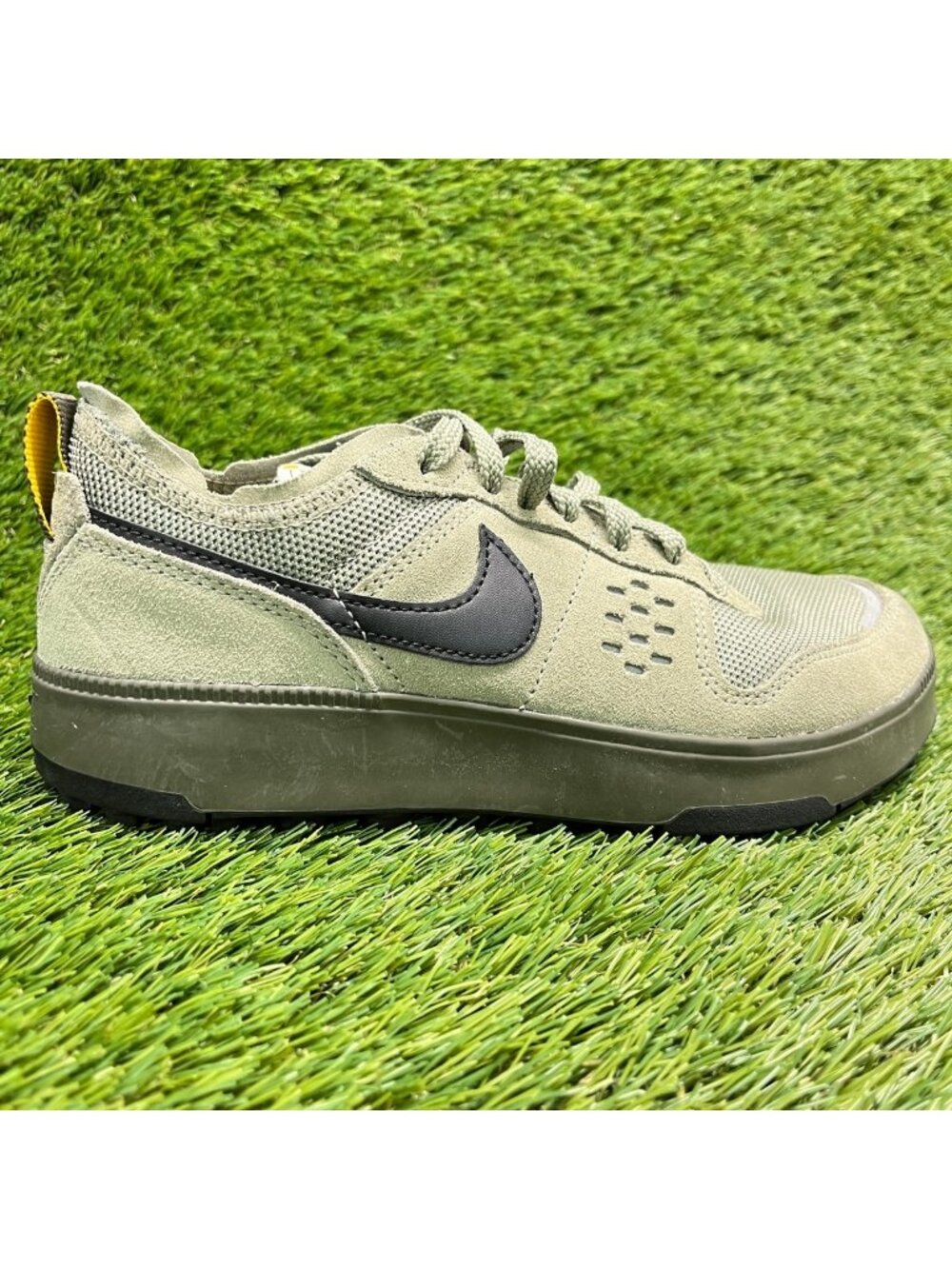 Nike C1TY Surplus Mens Size 5.5 Green Black Athletic Leather Shoes Sneakers